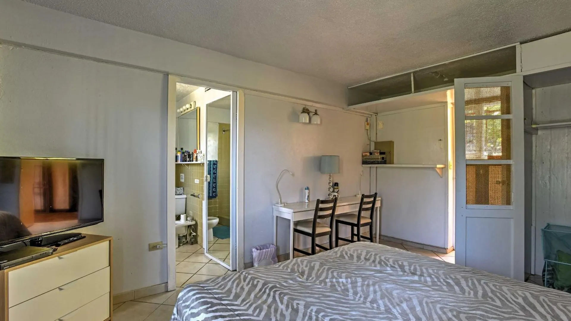 Feriehus Tropical Ponce Home With Private Outdoor Oasis!